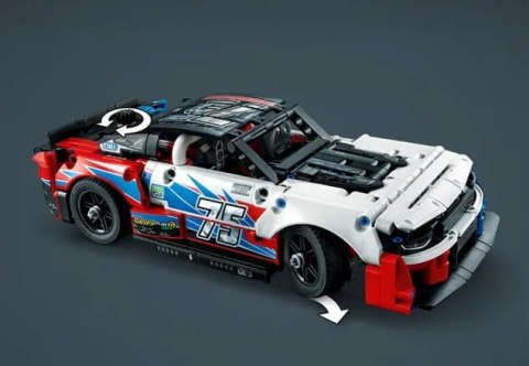 42153 - LEGO Technic - Nowy Chevrolet Camaro ZL1 z serii NASCAR® 42153 - LEGO Technic - Nowy Chevrolet Camaro ZL1 z serii NASCAR®