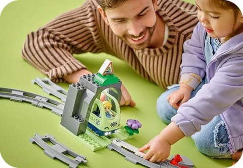 10425 - LEGO DUPLO - Tunel i tory kolejowe — zestaw rozszerzający 10425 - LEGO DUPLO - Tunel i tory kolejowe — zestaw rozszerzający