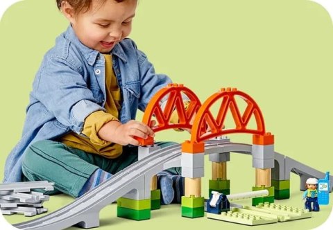 10426 - LEGO DUPLO - Most i tory kolejowe — zestaw rozszerzający 10426 - LEGO DUPLO - Most i tory kolejowe — zestaw rozszerzający
