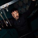 Brelok mikrofon z kolekcji Colibra x Pan Lektor (AP24/PAN/01)