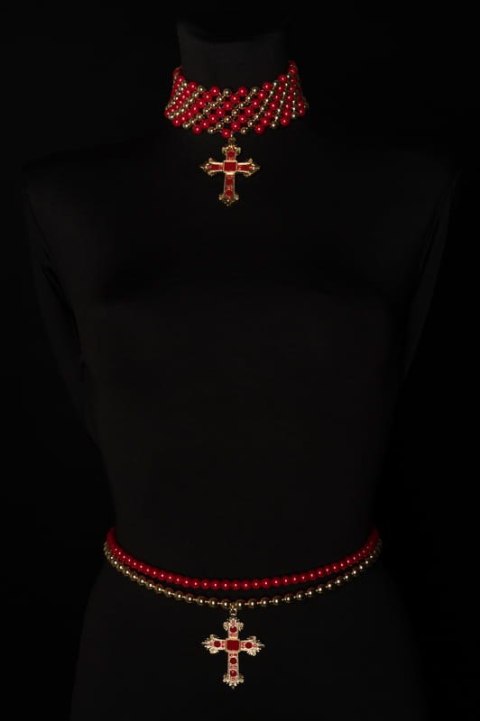 Choker z pereł z krzyżem (C23/FSH/11AU) Choker z pereł z krzyżem (C23/FSH/11AU)