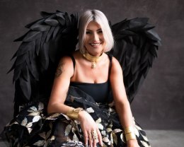 Szeroka obroża ze skarabeuszem i kryształkami Preciosa z kolekcji Vintage (C24/WIN/35AU)